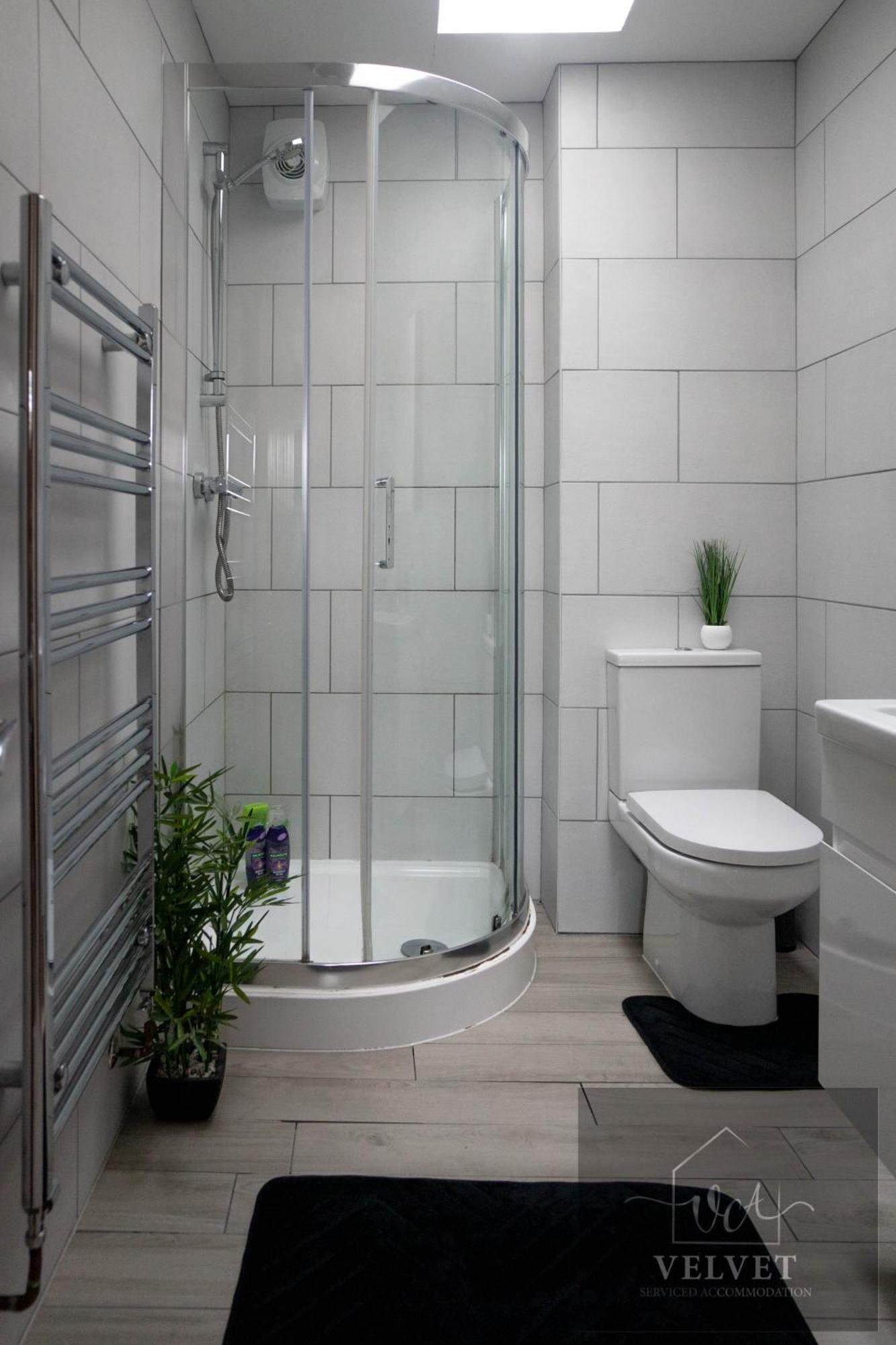1 Bed House , Free Wifi,Free Parking,Leasure,Business Apartment สวอนซี ภายนอก รูปภาพ