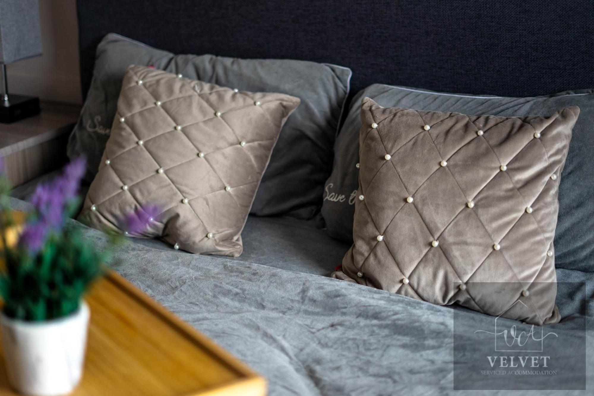 1 Bed House , Free Wifi,Free Parking,Leasure,Business Apartment สวอนซี ภายนอก รูปภาพ