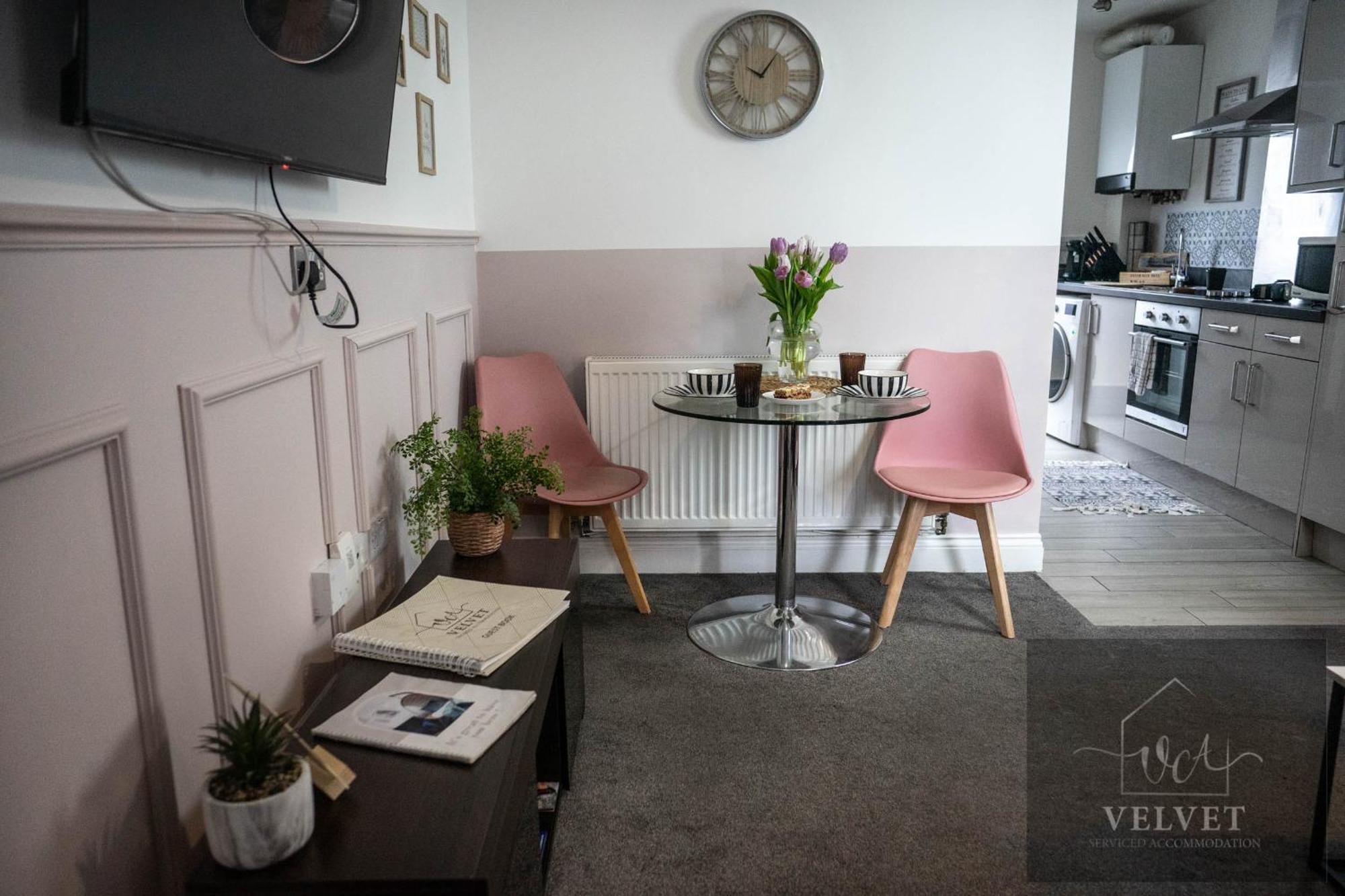 1 Bed House , Free Wifi,Free Parking,Leasure,Business Apartment สวอนซี ภายนอก รูปภาพ